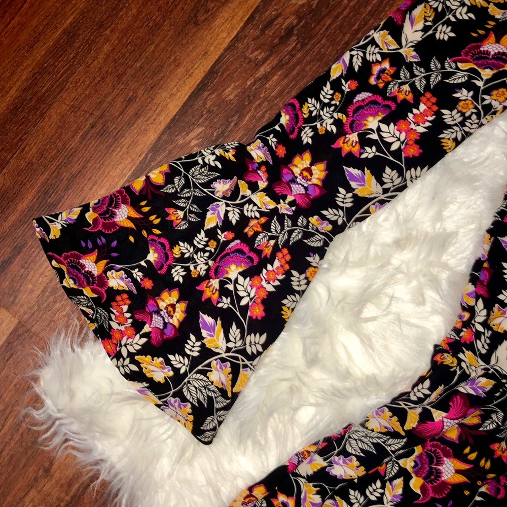 H&M Divided Bell Sleeve Floral Tunic Dress - Picture 3 of 8